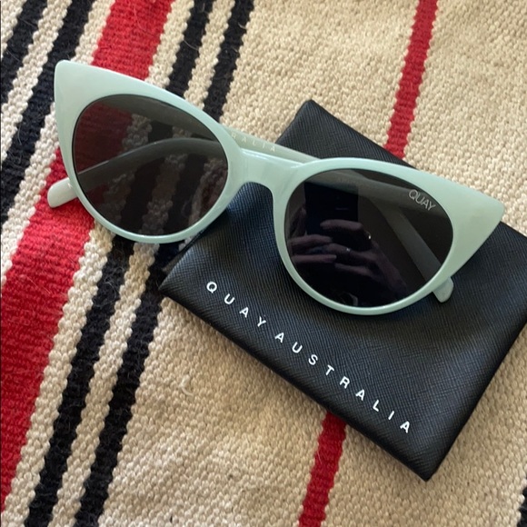 Quay Australia Accessories - Quay Australia sunglasses